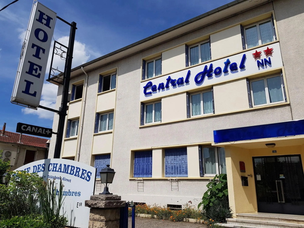 Central Hotel
