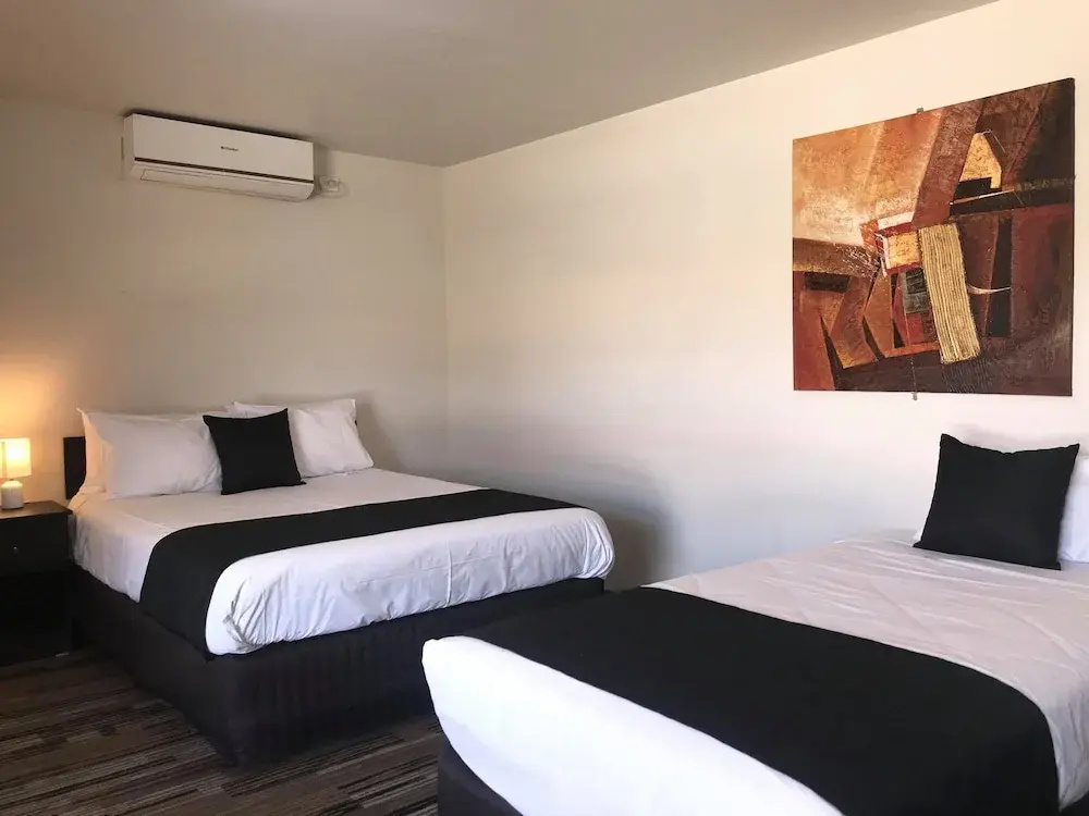 Standard Double room (twin beds)