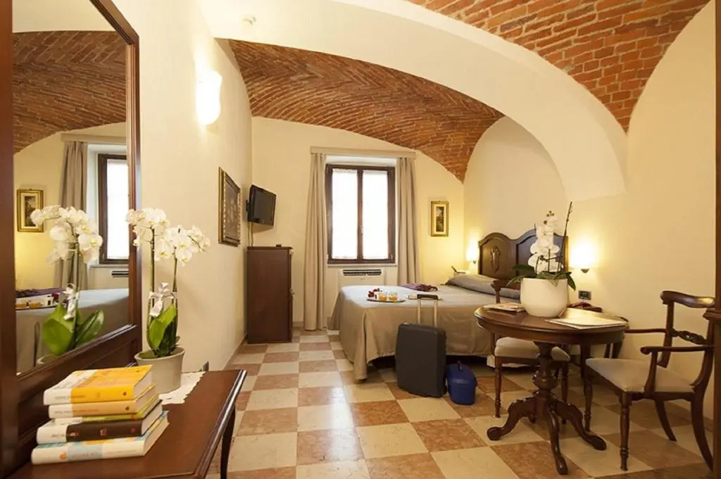 Albergo La Corte Albertina - Chambres
