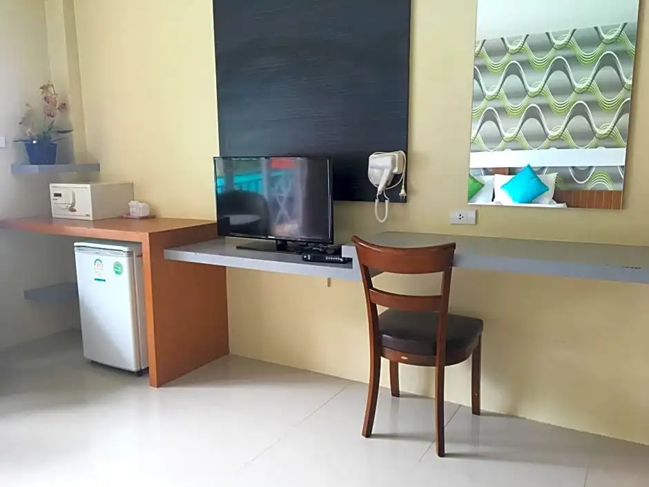 Economy Double room (twin beds)