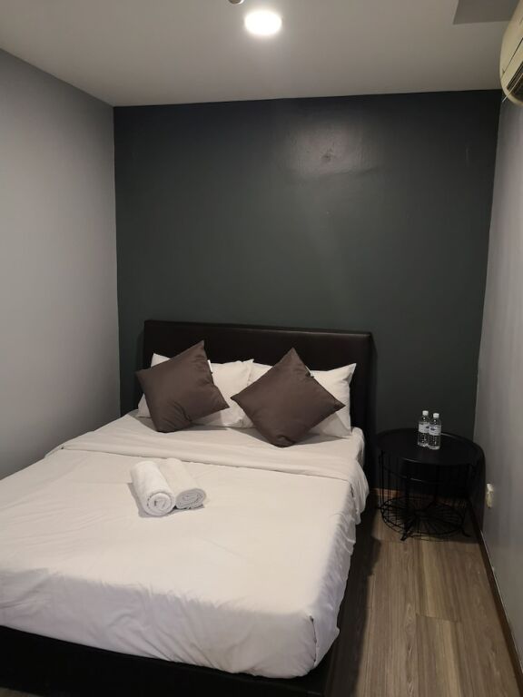 Town View Hotel