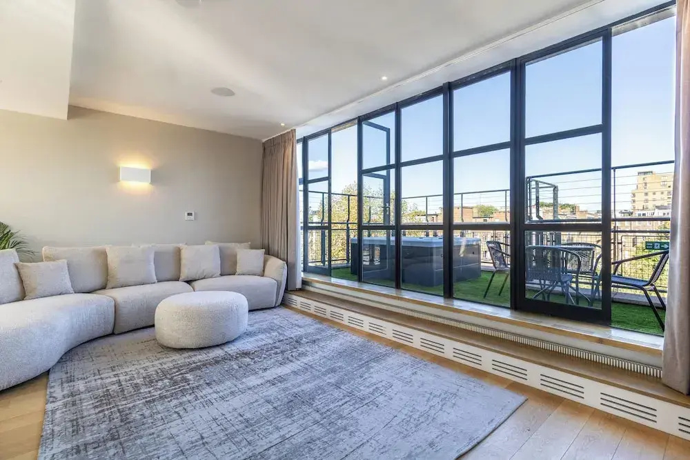 4 Bedrooms Penthouse Suite