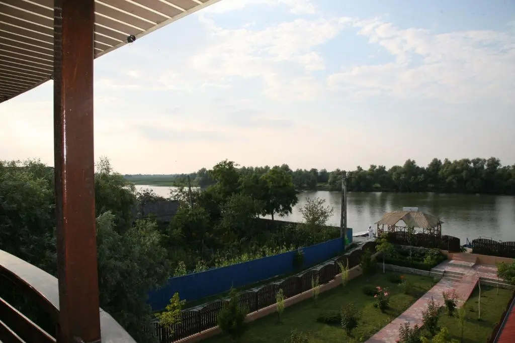 Vila Delta Travel - Mila 23 - Chambres