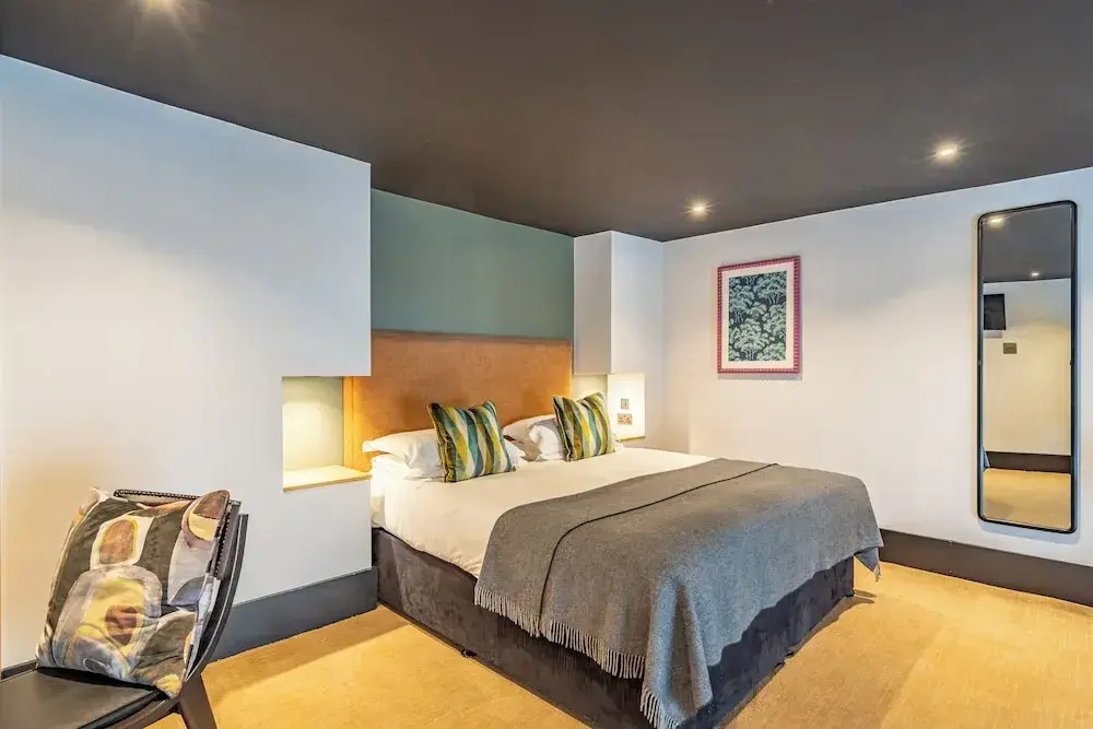 Luxury room