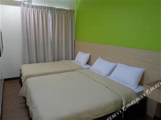 Maxim Hotel