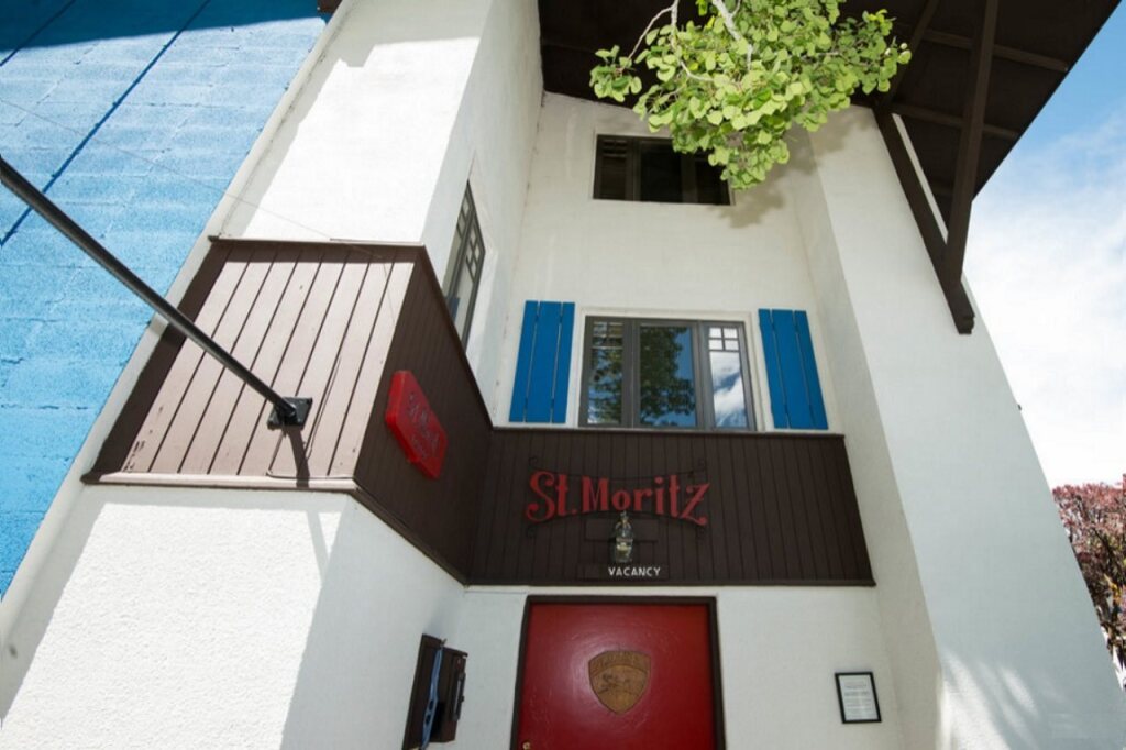 St Moritz Lodge by null