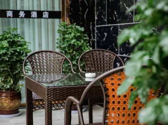 Balcony & Terrace