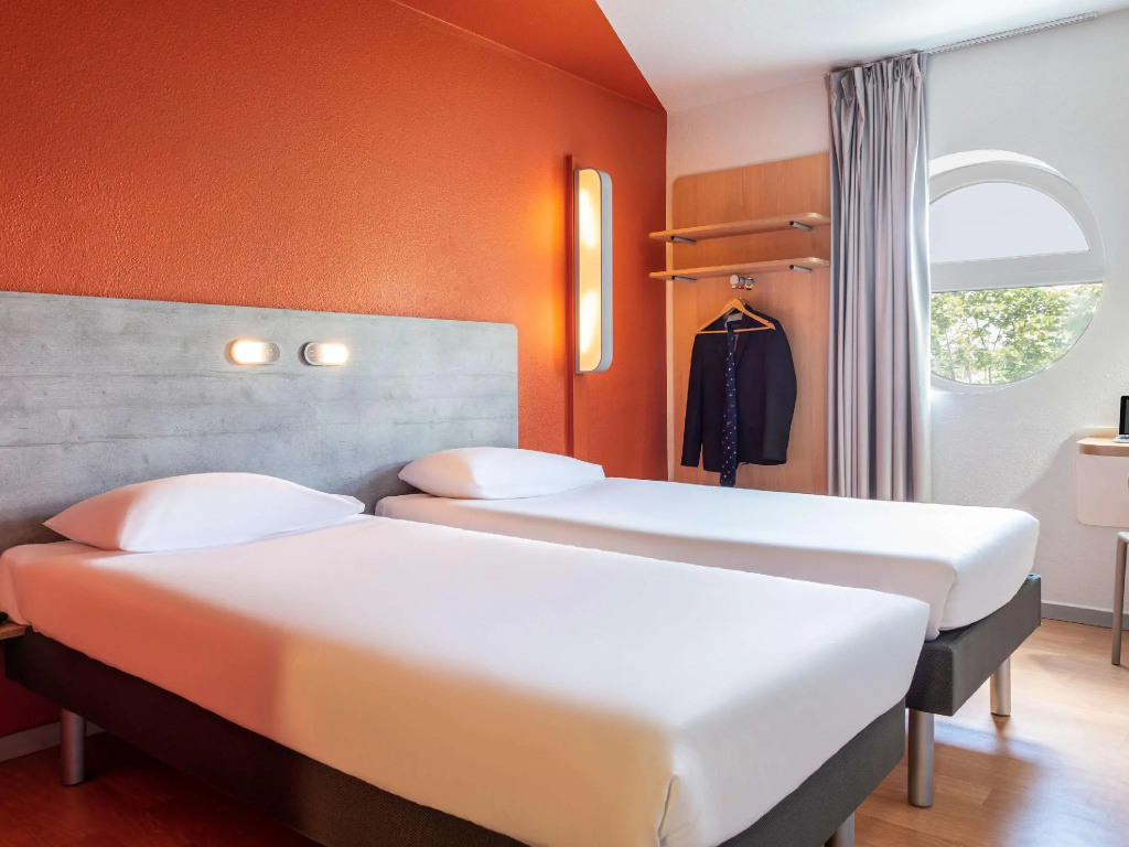 Standard Double room (twin beds)