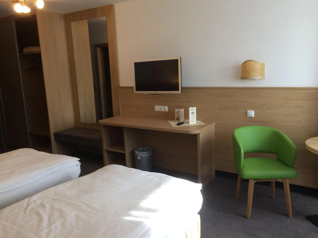 Isar Hotel — 4