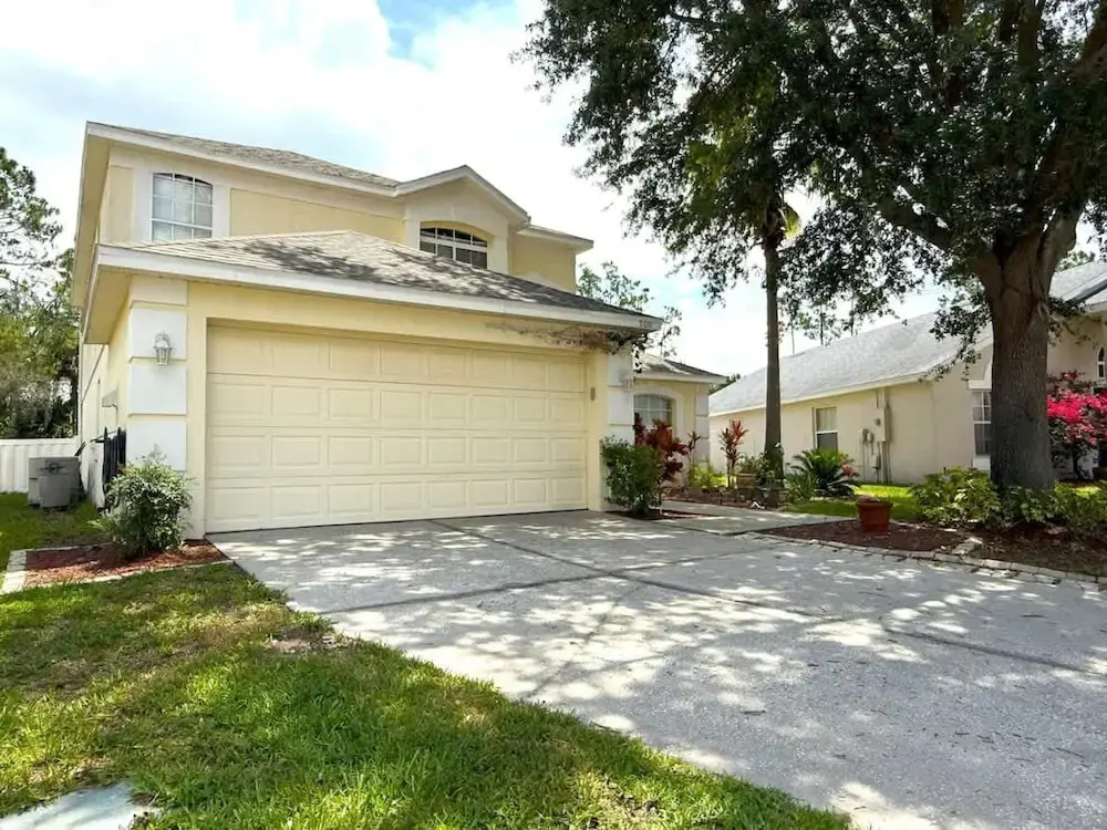 Near Disney Villa 3 bd Private Pool