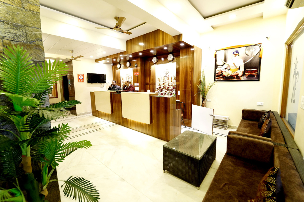 Hotel Roopa International