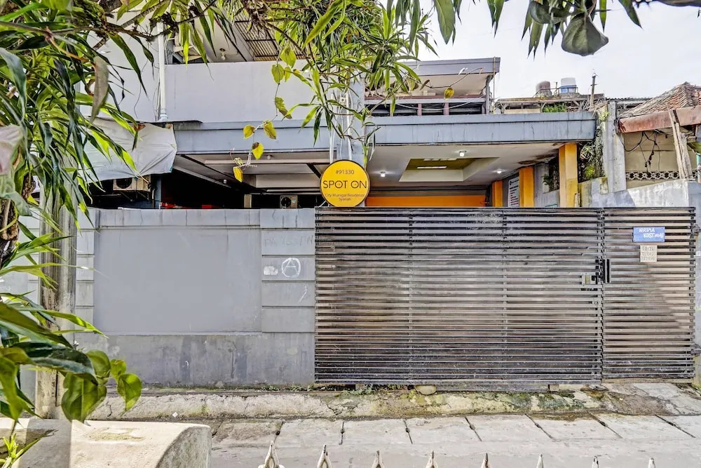 OYO 91330 City Munigar Residence SyariahNearTegalega Park