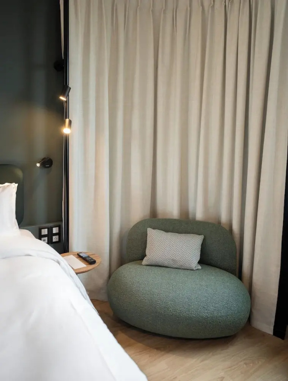 Standard room with city view