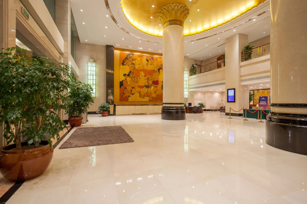Lobby & Reception