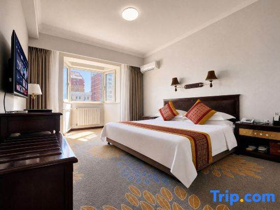 Deluxe Suite