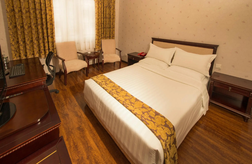 Standard Double room (full double bed)