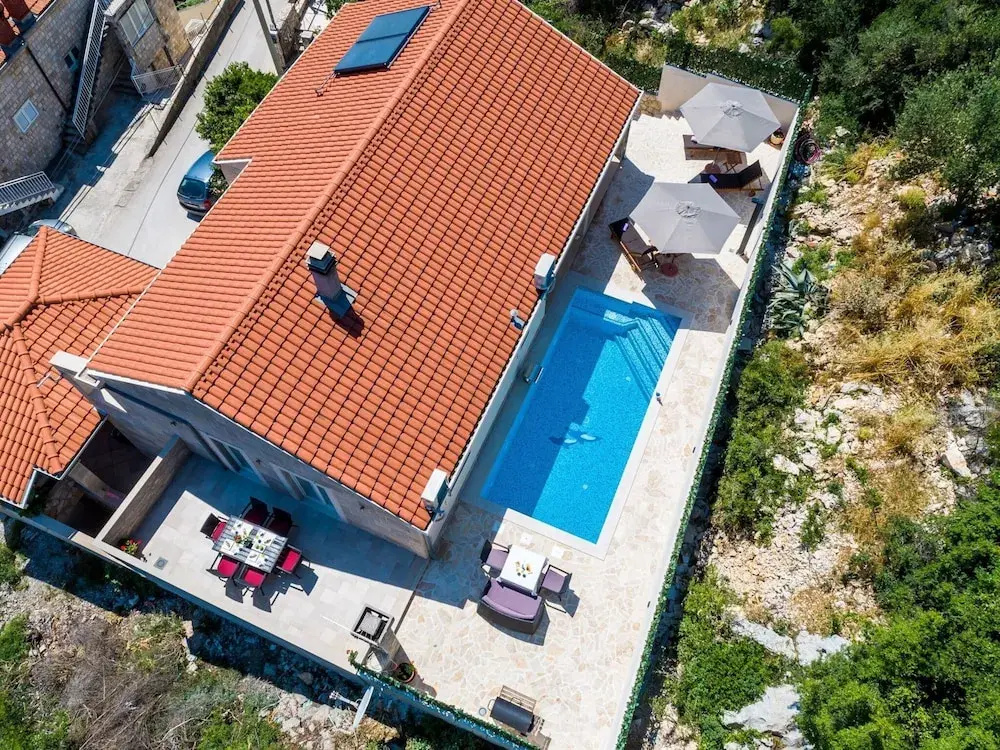 Villa Tranquility Nest Beniva - Three-bedroom Villa With Swimming Pool and Partial Sea View