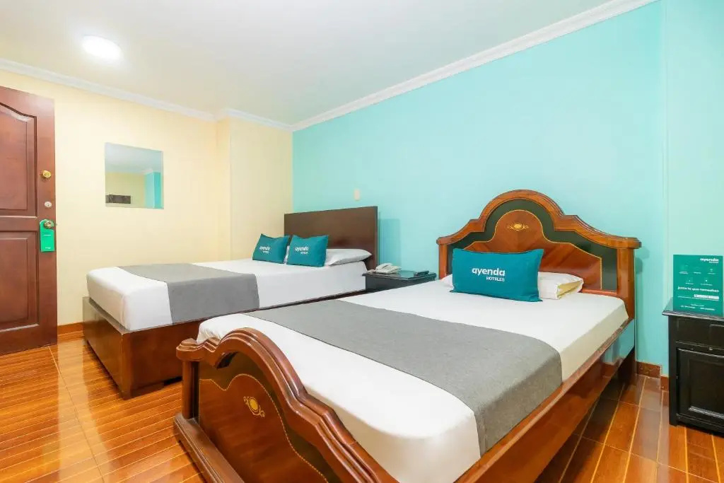 Standard Triple room