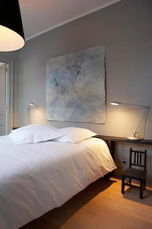Standard Double room with courtyard view (full double bed)