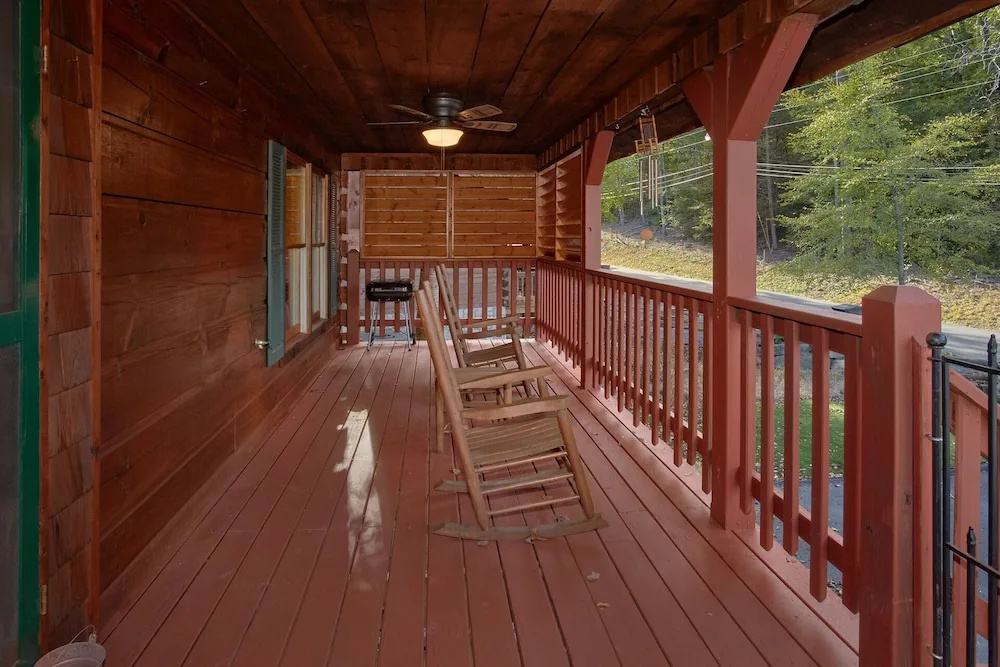 Bear Creek - 2 Br Cabin