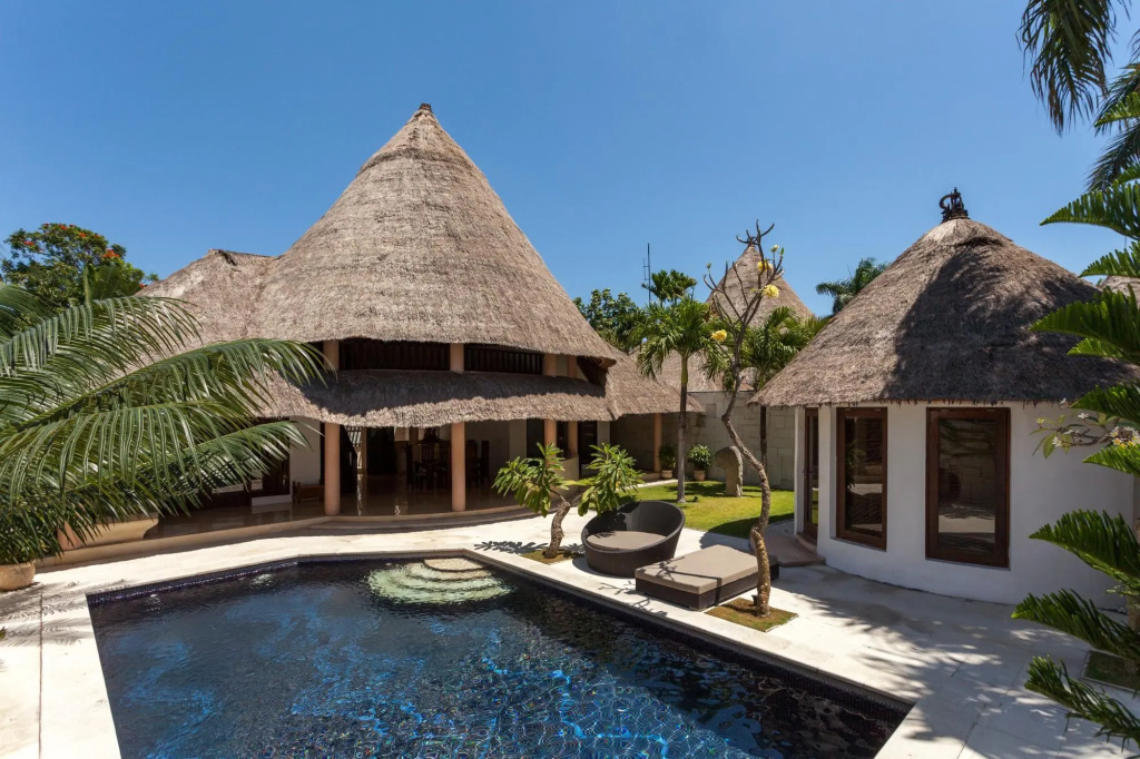 3 Bedrooms Villa