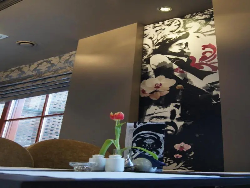 Hotel Arte — 2