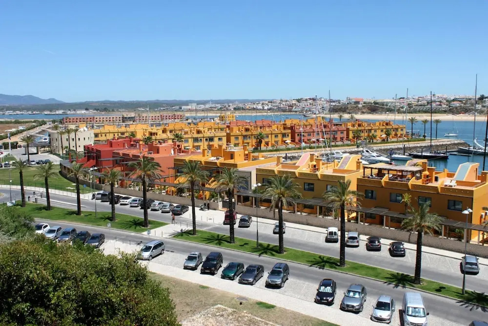 A21 - Praia da Rocha Beach Step