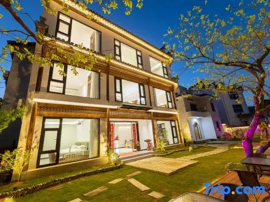 Hongcun Neighborhood · Smart Holiday Courtyard Homestay