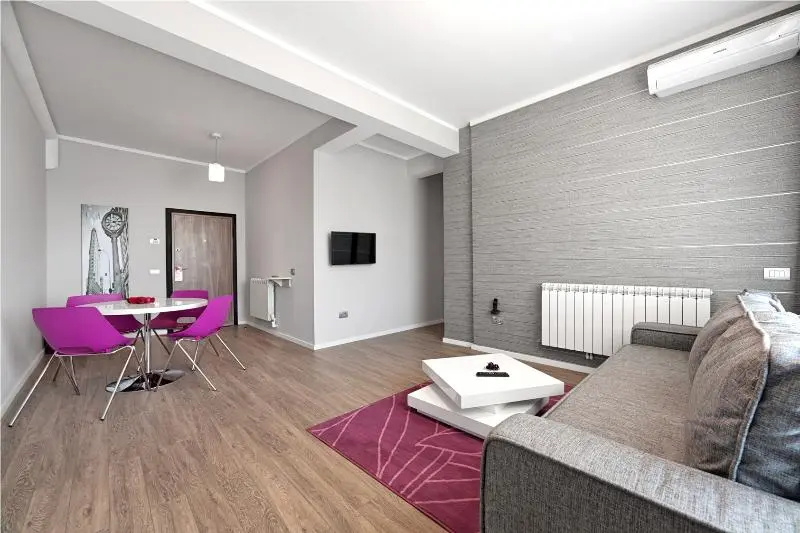 1 Bedroom Apartment with balcony