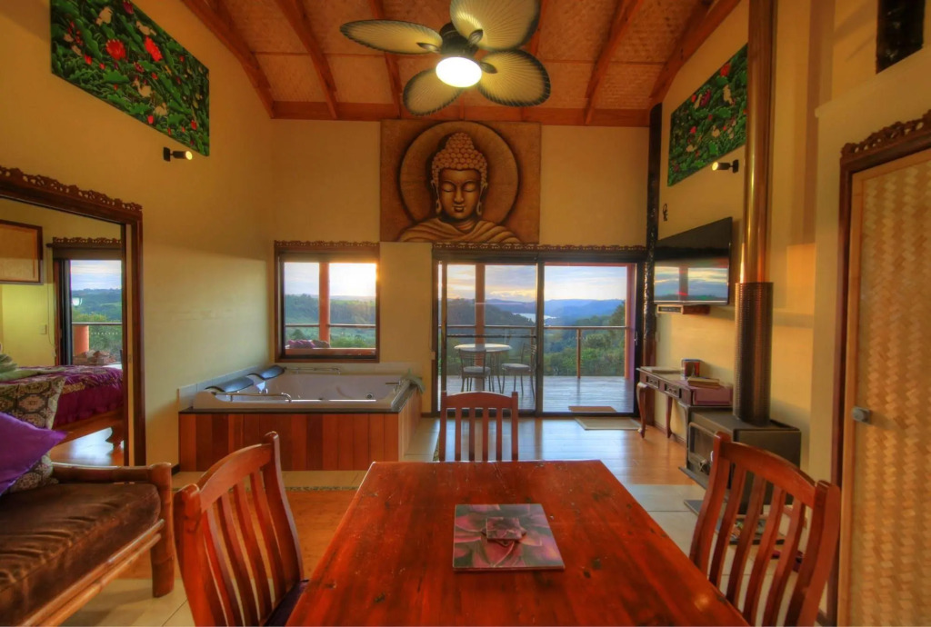 Maleny Tropical Retreat by null