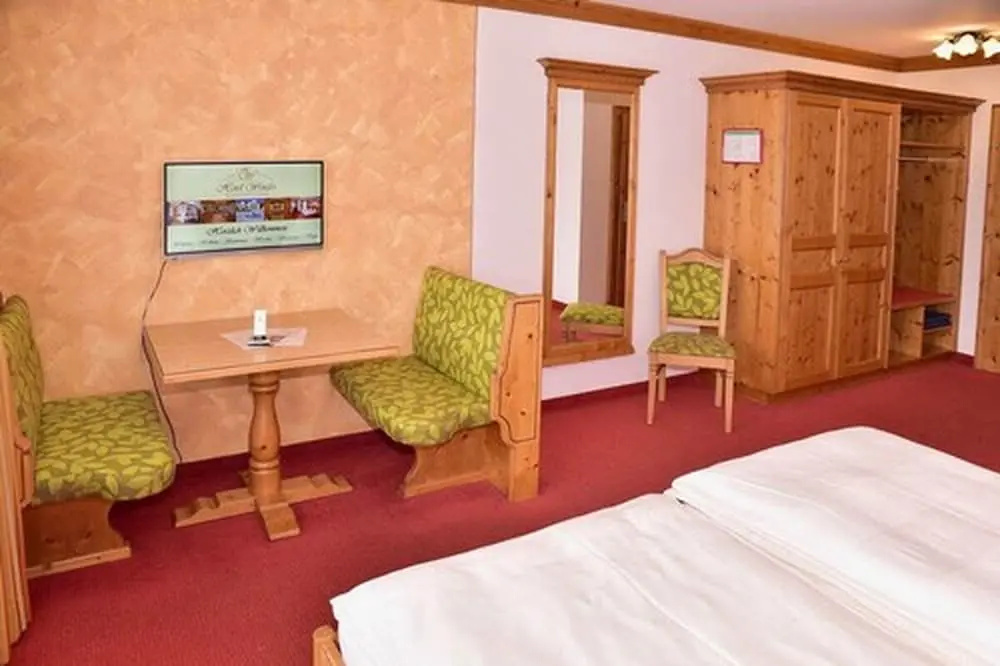 Standard Double room with balcony (full double bed)