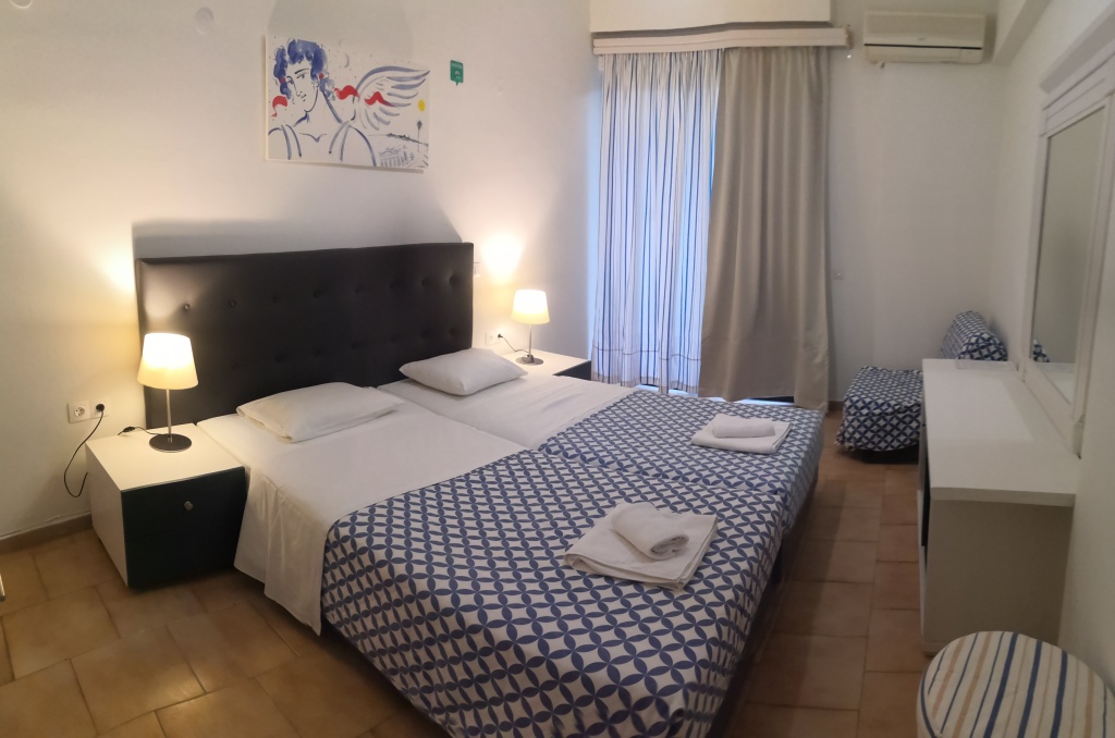 Golden Days Hotel