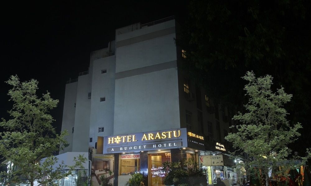 Fabhotel Arastu Plaza