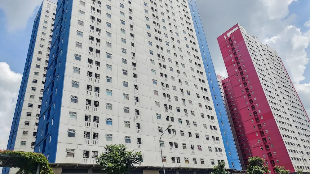 Simply 2BR Green Pramuka City Apartment near Cempaka Putih