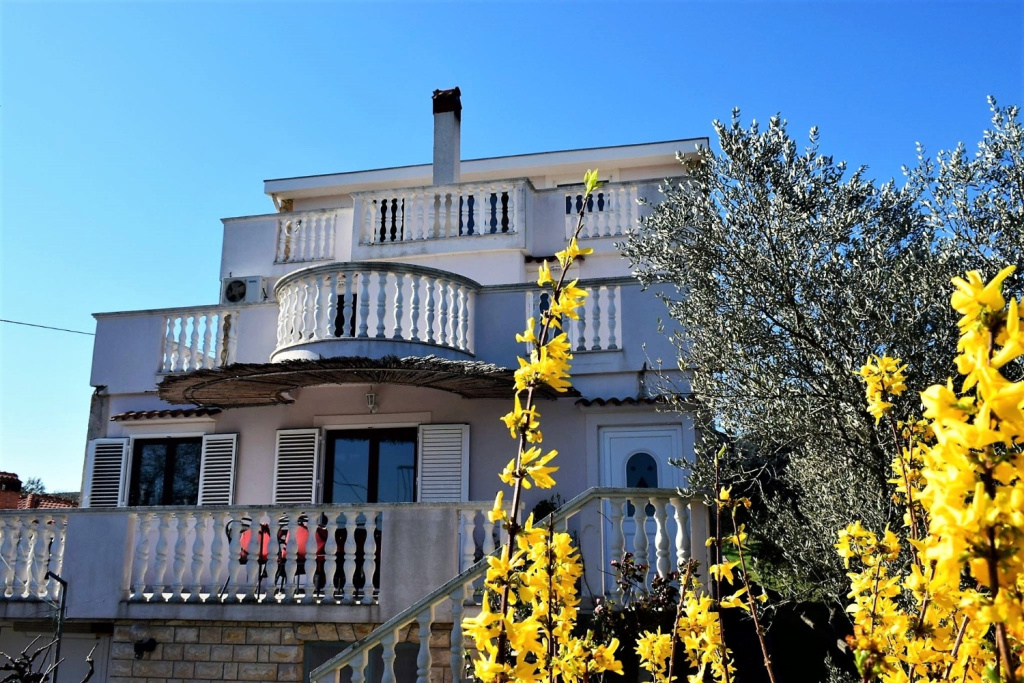 Apartment Maja