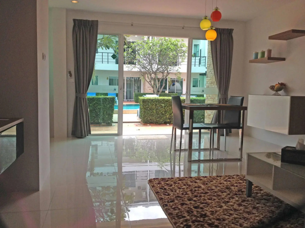Pool Access 89 at Rawai - Général