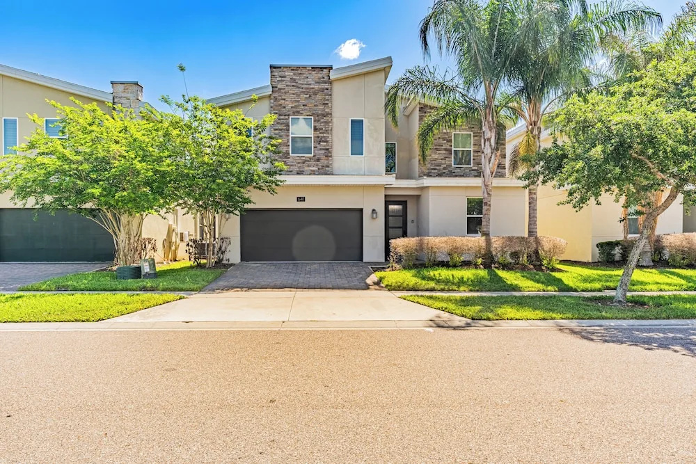Nine Bedroom Vacation Home ChampionsGate