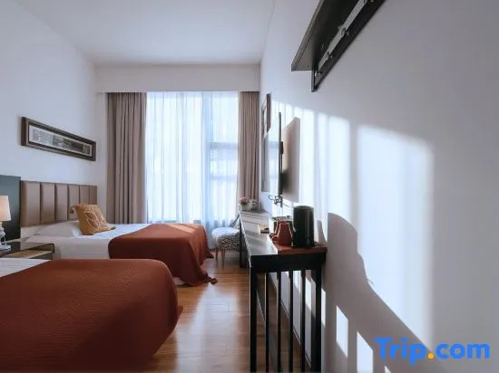 Standard room with view