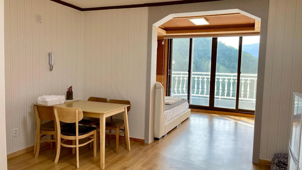 Standard Double room (full double bed)