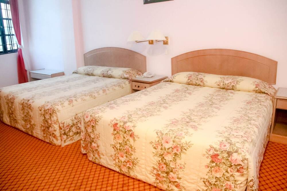 Hotel Rainbow