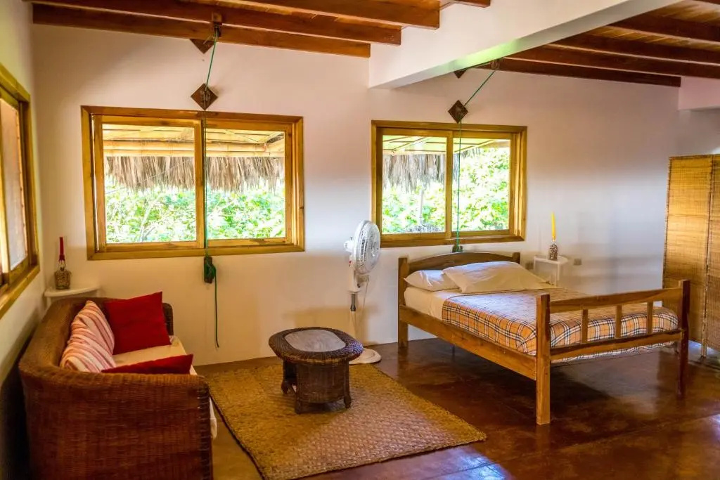 Double Suite with sea view full double bed