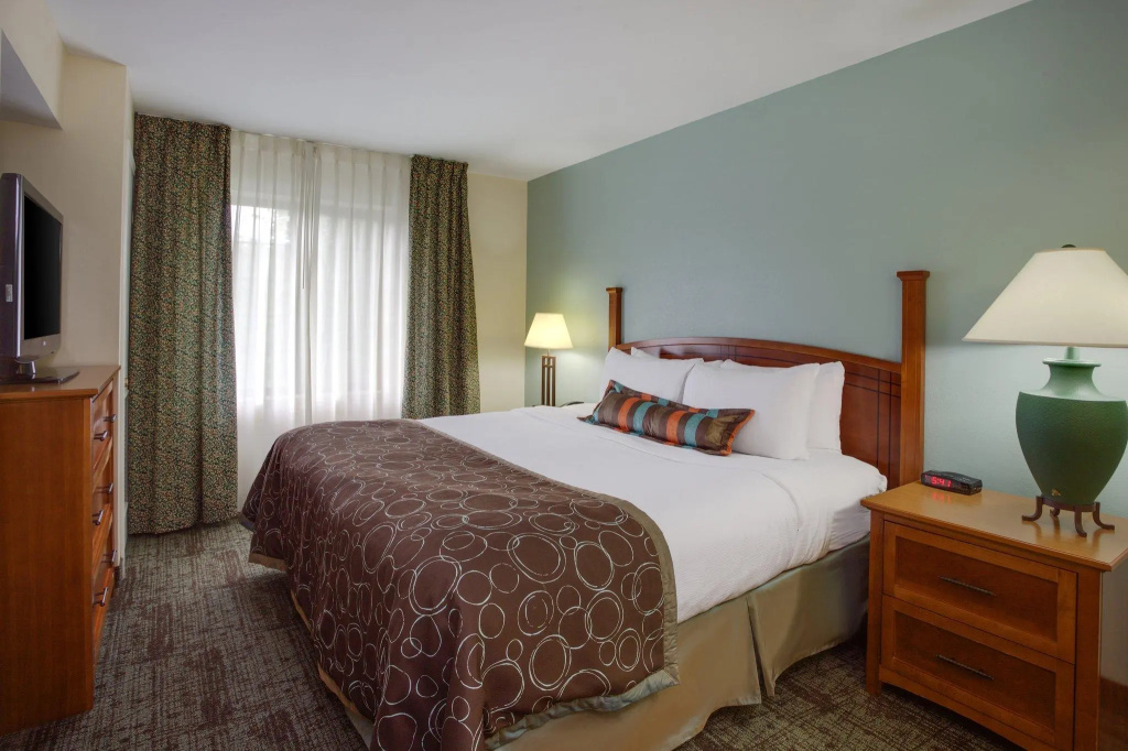 1 Bedroom Double Suite (full double bed)