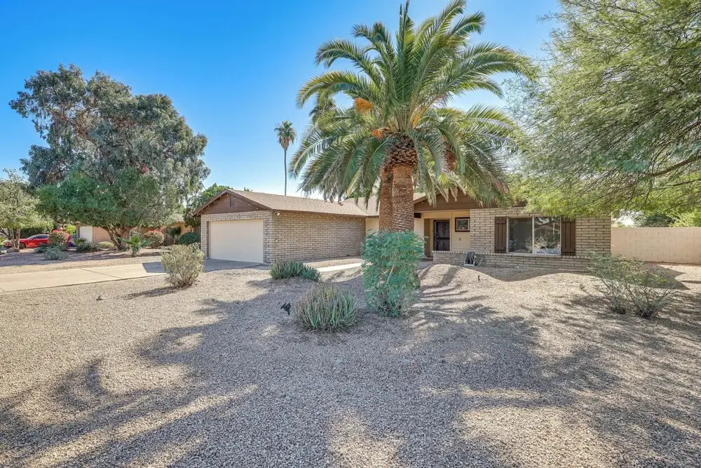 Outdoor Oasis: Family-friendly Home in Scottsdale!