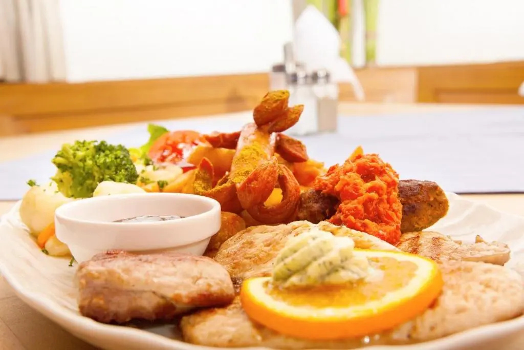 Food & Beverage