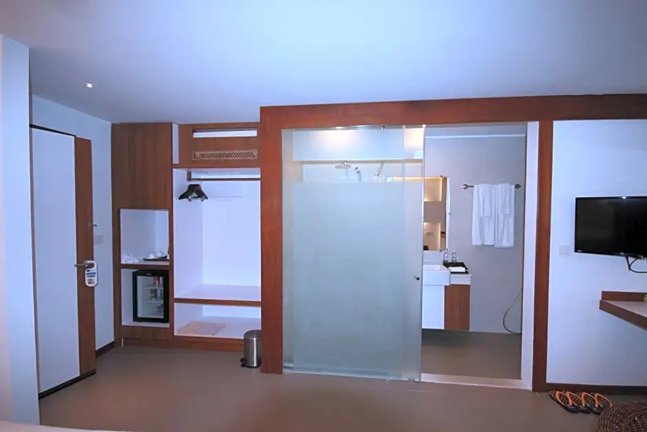 The RGN City Lodge - Chambres