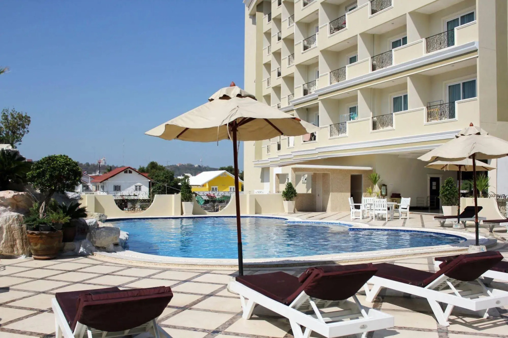 Hotel photo 12