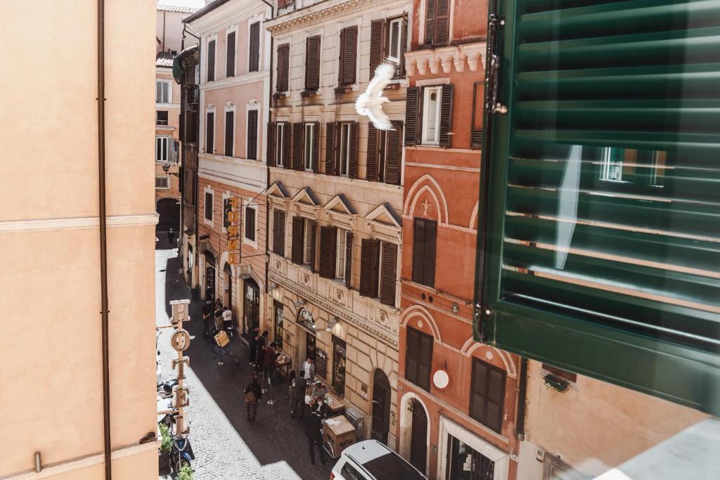 Campo de Fiori Suits by null