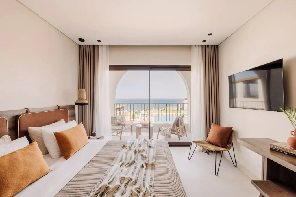 Superior Double room with sea view (full double bed)