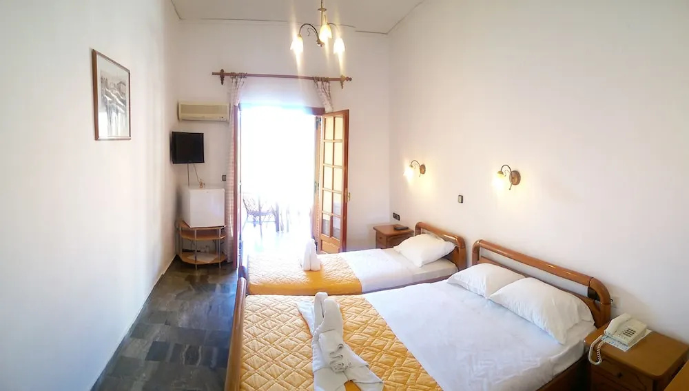 Standard Triple room with balcony and with view