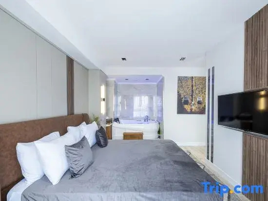 Standard room with balcony